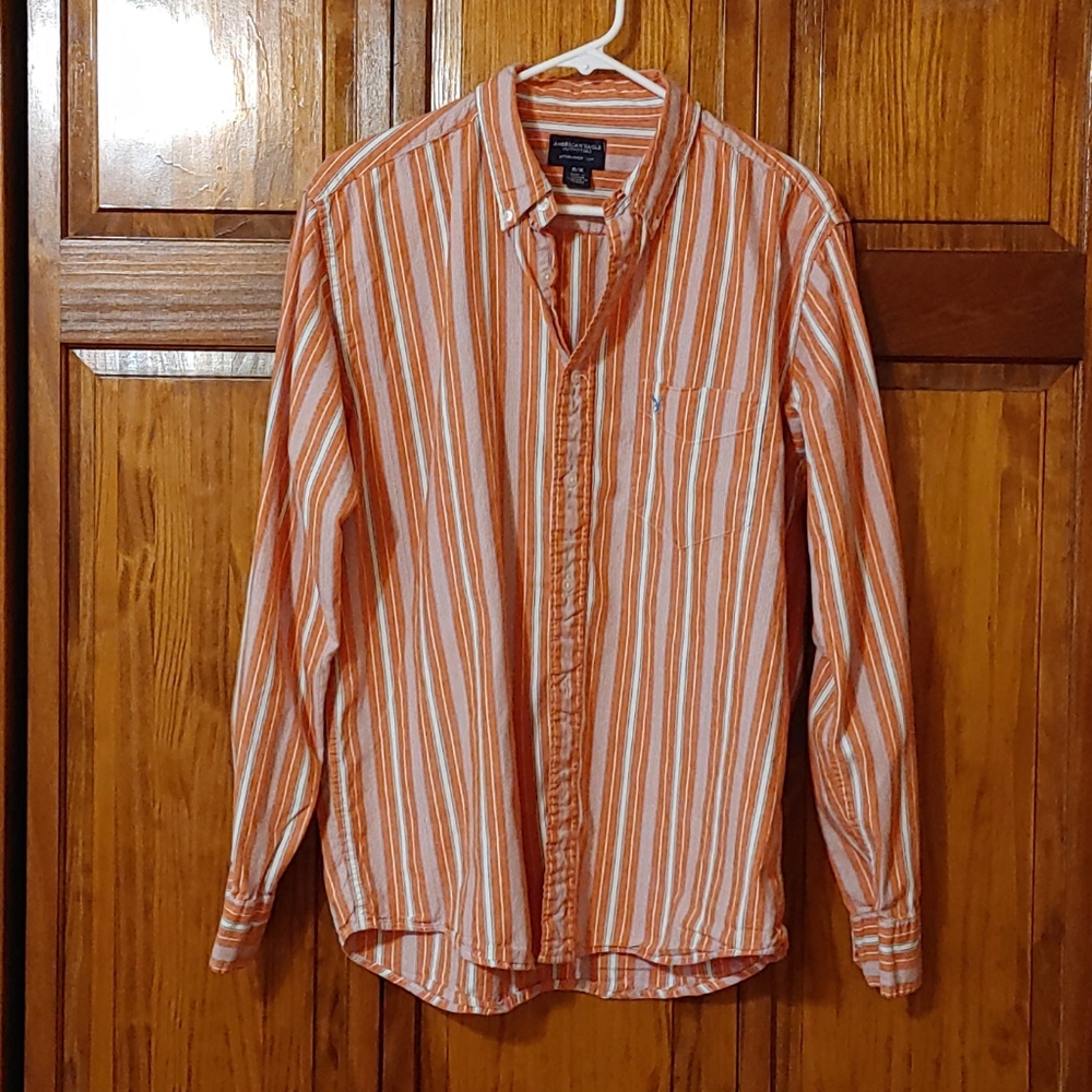 Button up shirt just in time for Spring